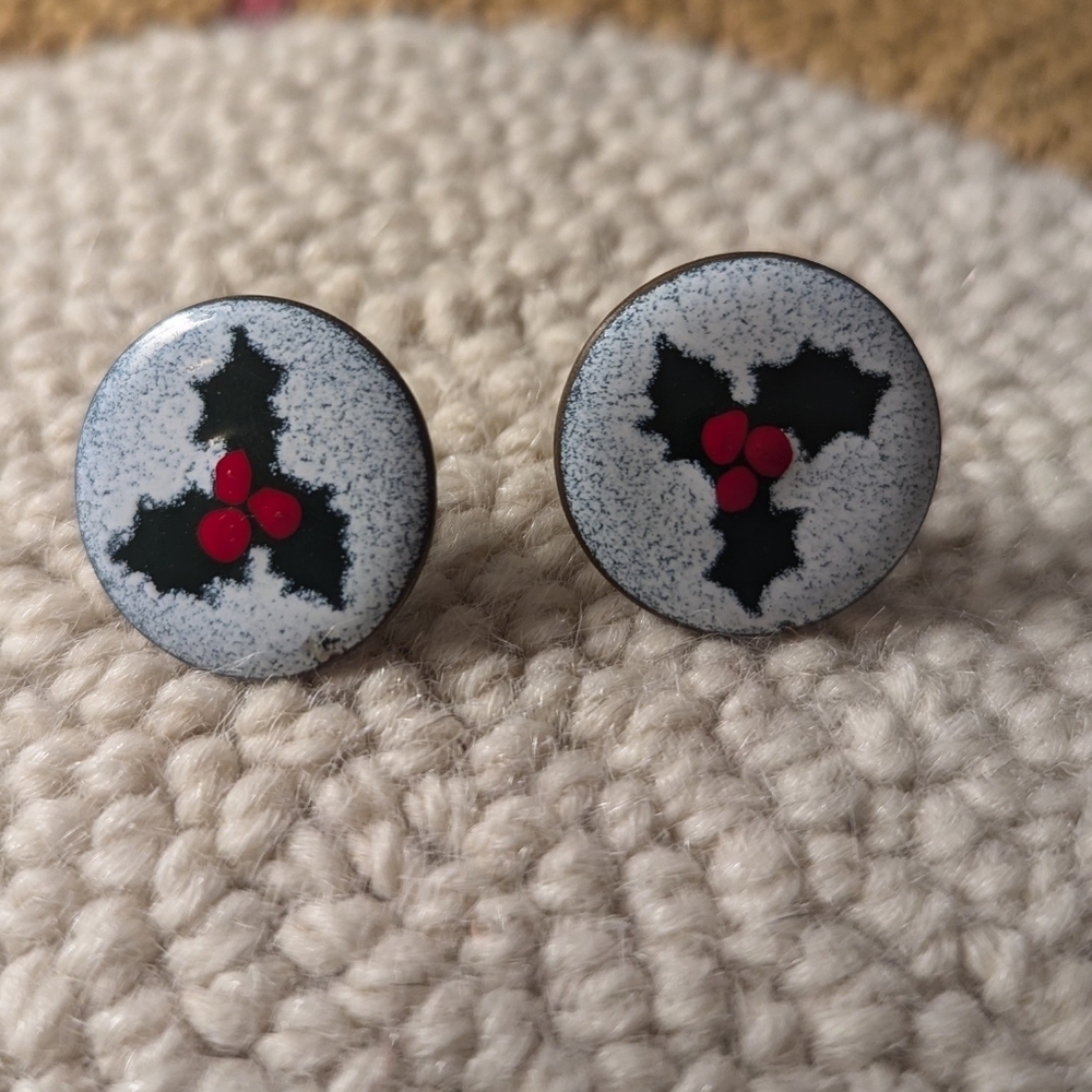 Holly Enamel Earrings Screwback Vintage green red on blue 1" round Holiday